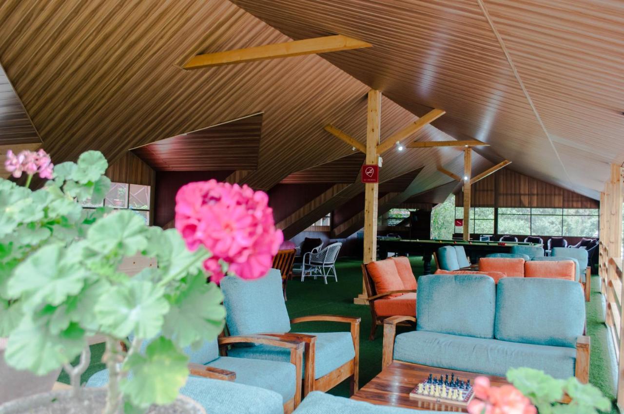 Evaan Resorts Oakwood Hamlet shoghi Shimla Buitenkant foto