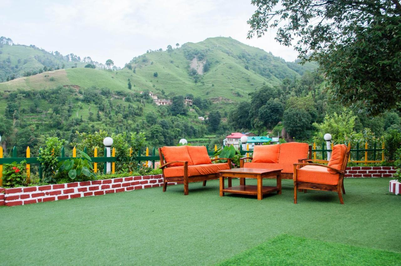 Evaan Resorts Oakwood Hamlet shoghi Shimla Buitenkant foto