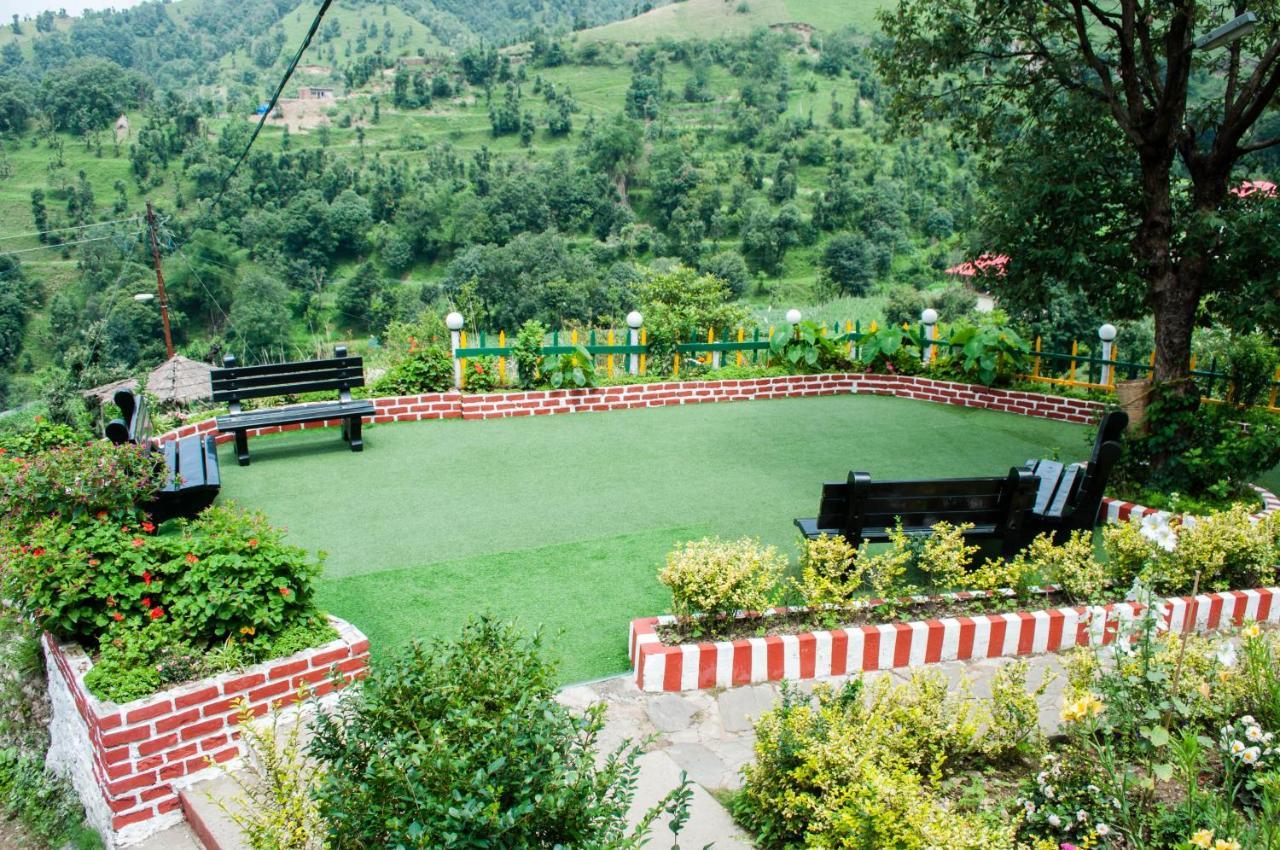 Evaan Resorts Oakwood Hamlet shoghi Shimla Buitenkant foto