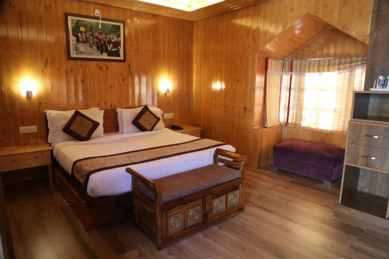 Evaan Resorts Oakwood Hamlet shoghi Shimla Buitenkant foto